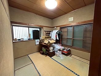 片づけ後の母の寝室となる和室